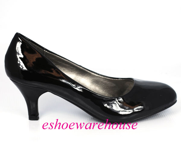 black pumps low heel round toe